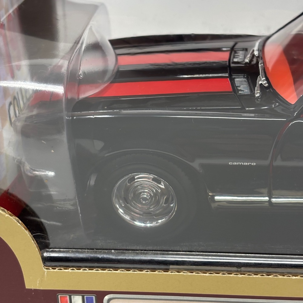 1967 Chevrolet Camaro Black 1:18 Yat Ming Road Legends Diecast Sealed - Picture 3 of 15